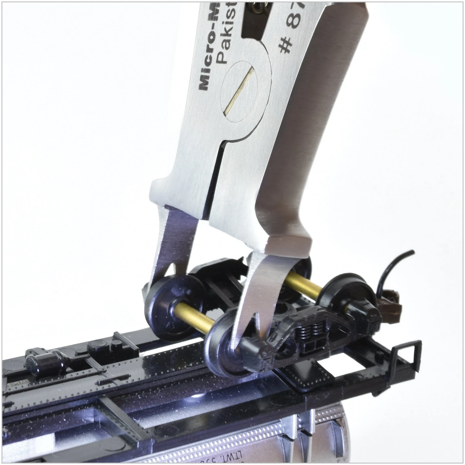 Micro-Mark 87936K HO Scale Truck Spreading Pliers And Tuner Tool Set - Image 2